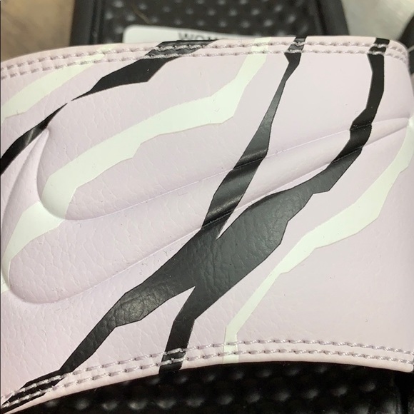 NIKE WMNS SLIDES multi colored - Picture 15 of 16